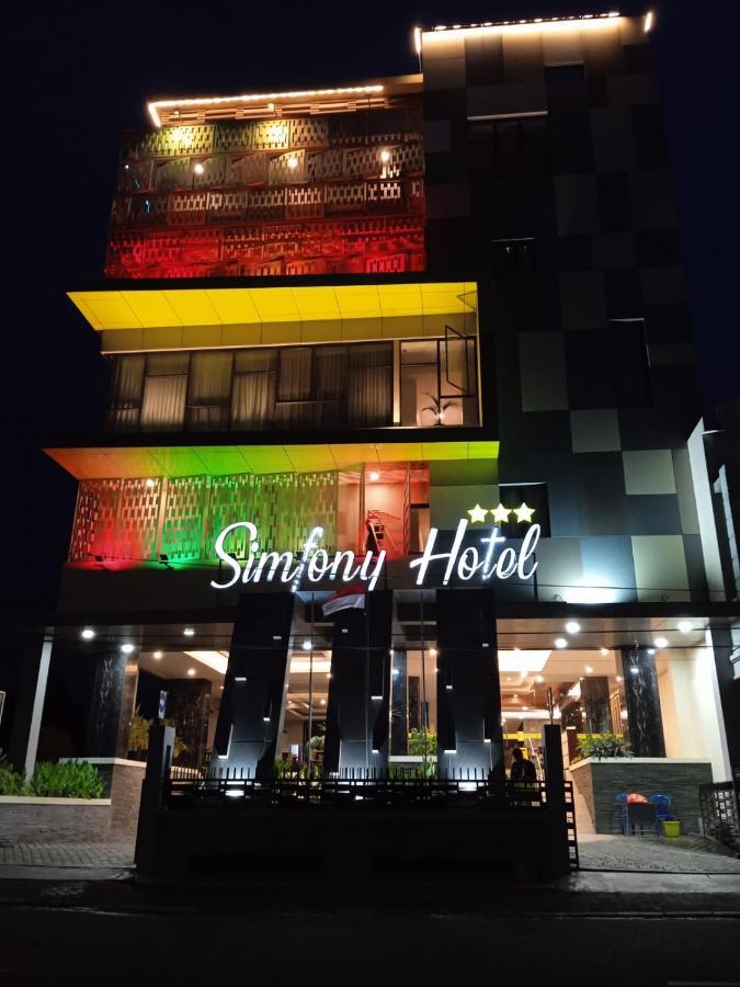 Hotel Simfony Alor Kalabahi Eksteriør bilde